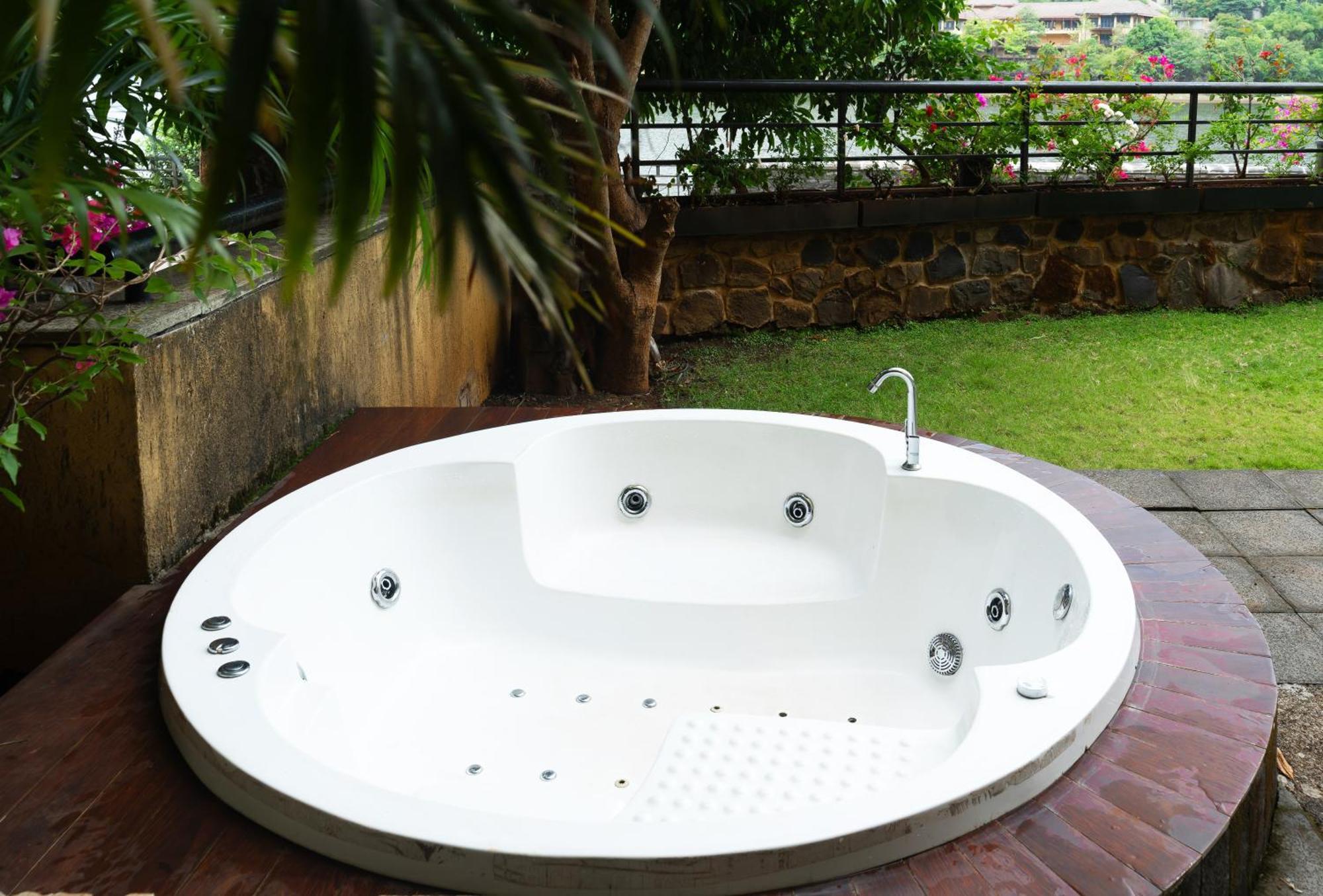 Lavasa Holiday Home Экстерьер фото